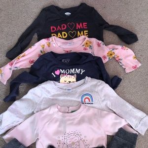 Lot of baby girl long sleeve and 1 pair of sweats